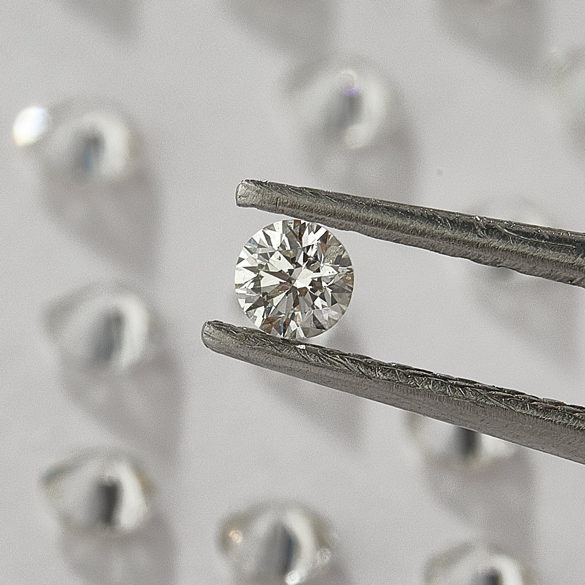 Natural white melee diamonds