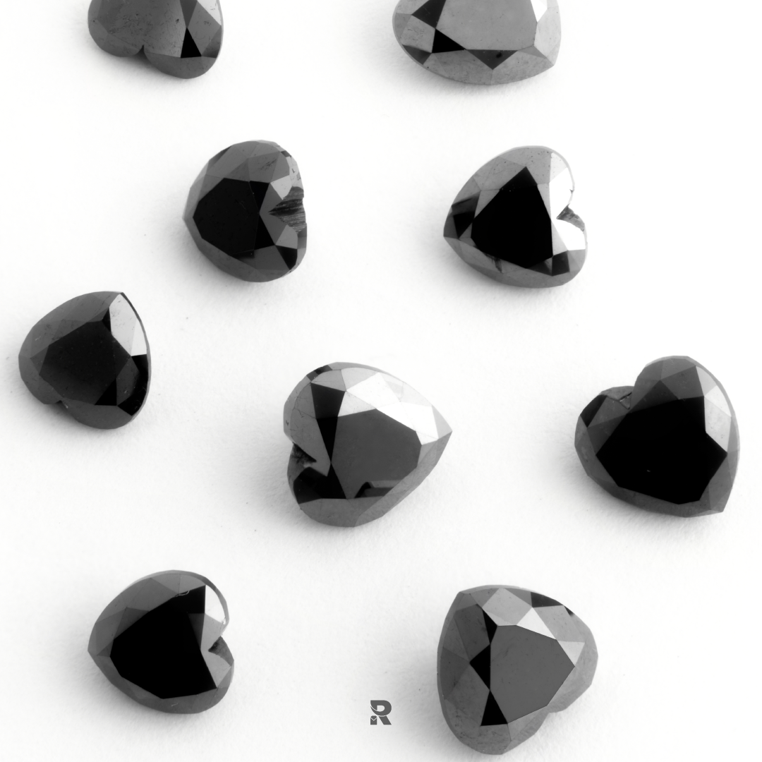4.70 mm Heart Shape Black Natural Melee Diamonds – AAA Quality
