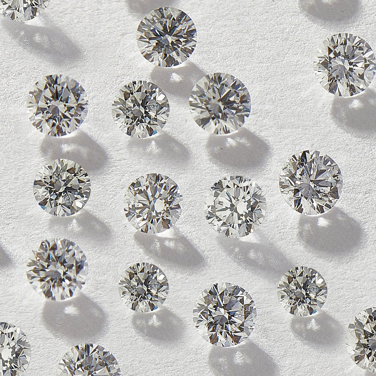 0.90 mm Round Natural White Melee Diamonds, DEF Color, SI1-SI2 Clarity, Pack of 50
