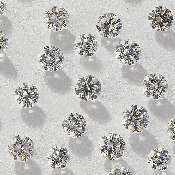 0.90 mm Round Natural White Melee Diamonds, GH Color, SI3-I1 Clarity