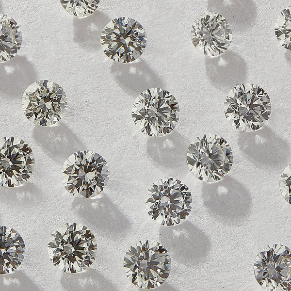 0.90 mm Round Natural White Melee Diamonds, GH Color, VVS-VS1 Clarity